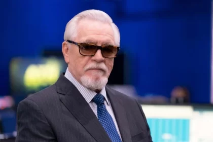 Foto da personagem Logan Roy, da série Succession, do HBO max