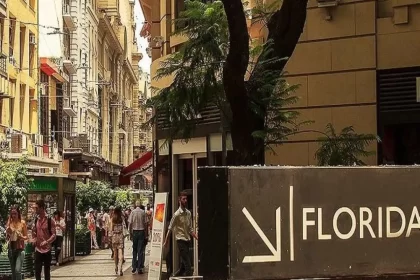 Foto da rua Florida, um dos principais pontos de encontros dos amigos em buenos aires