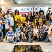 Foto de divulgação da equipe da expo favela