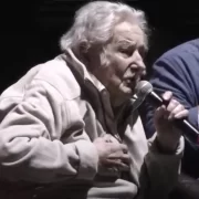 Foto do ex-presidente uruguaio, Pepe Mujica, cujo discurso foi nas eleições desse ano foram históricas para o autor