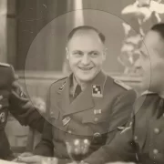 Foto do médico Eduard Wirths, que liderou os assassinatos nos campos de concentração nazistas