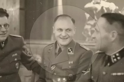 Foto do médico Eduard Wirths, que liderou os assassinatos nos campos de concentração nazistas