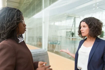 Você trabalha aqui?